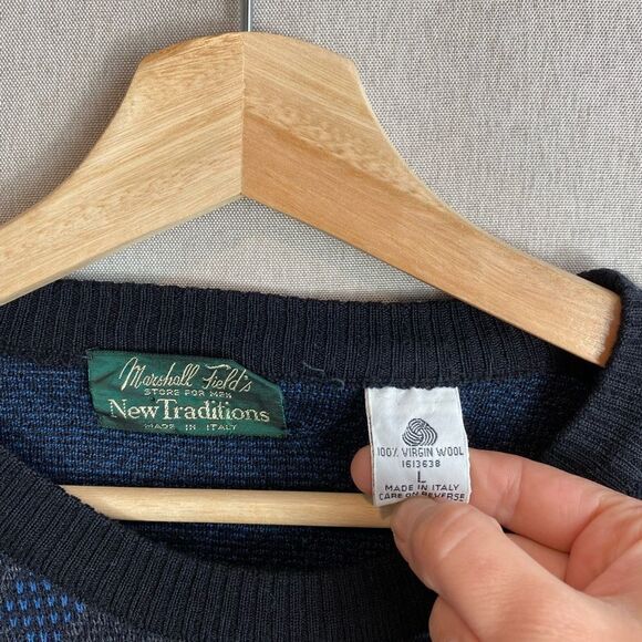 Vintage marshall fields crew neck wool sweater - Picture 3 of 4